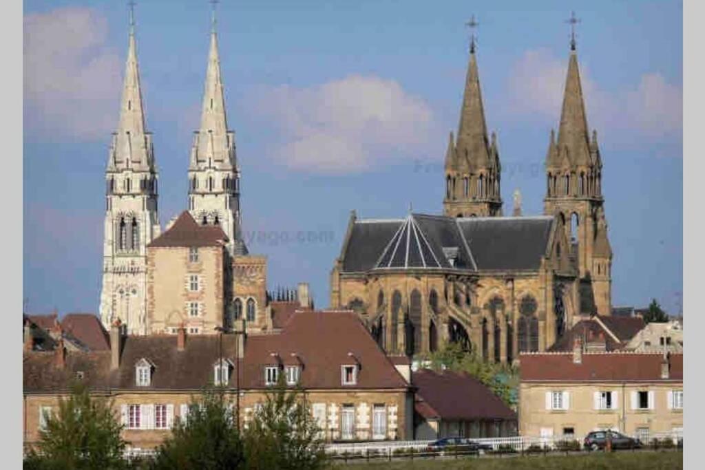 Appartement De Charme Plein Coeur De Moulins Moulins  Exterior foto
